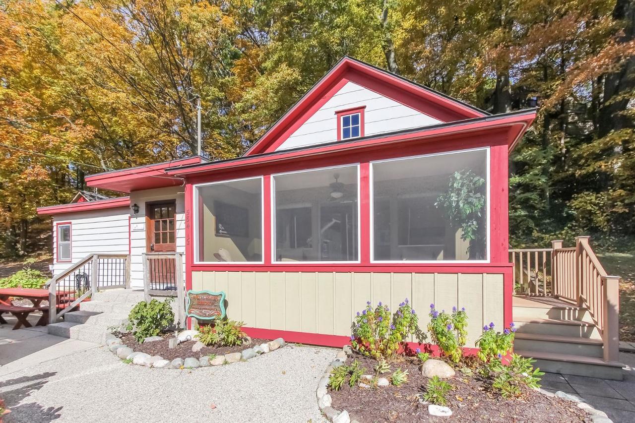 The Swallow Saugatuck Exterior photo